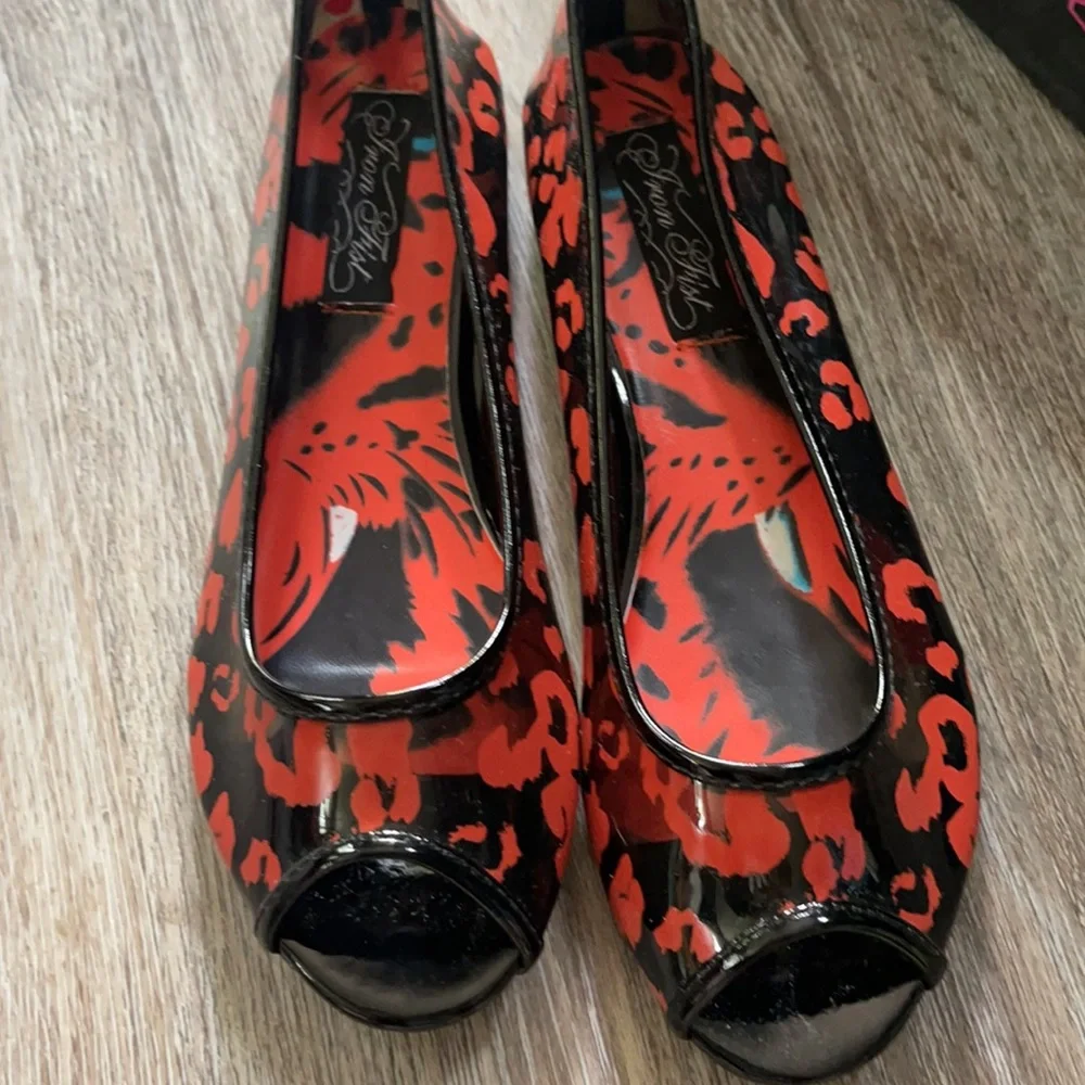 Iron Fist Girls Raw Power Peep Tow Flats Size 5
